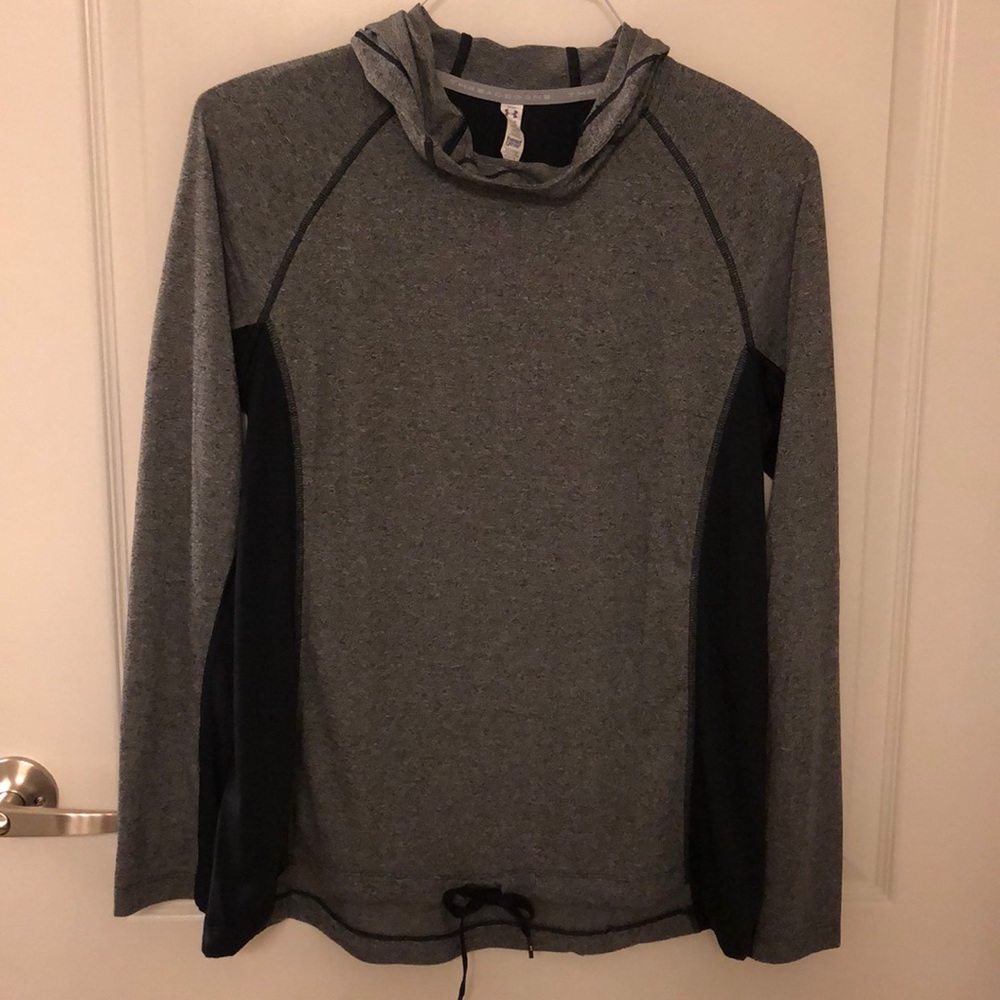 Threadborne heat gear under armour hooded shirt
